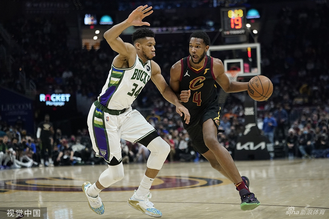 将足球比赛 将足球比赛